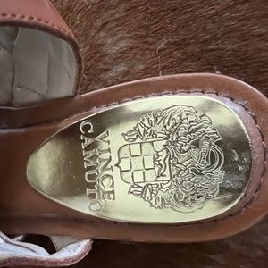 Vince Camuto gladiator sandals EUC